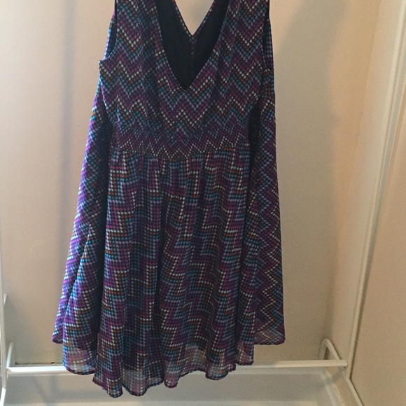 Colorful Fit and Flare Tank Dress w/Pockets! - Picture 3 of 4